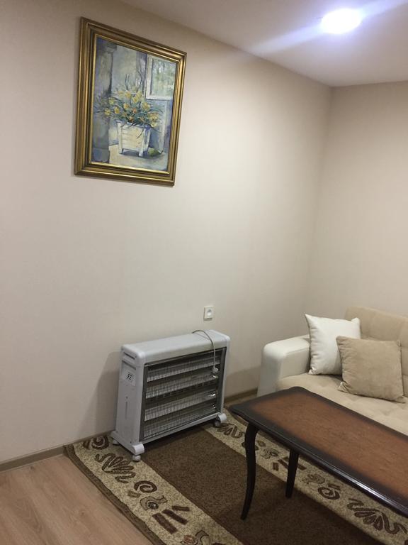 Apartment On Zviad Gamsakhurdia 21 บาทูมิ ภายนอก รูปภาพ